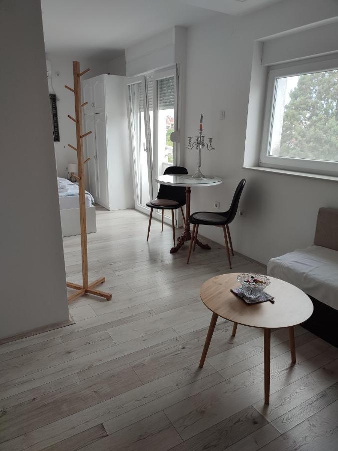 Apartman Park 트레빈예 외부 사진